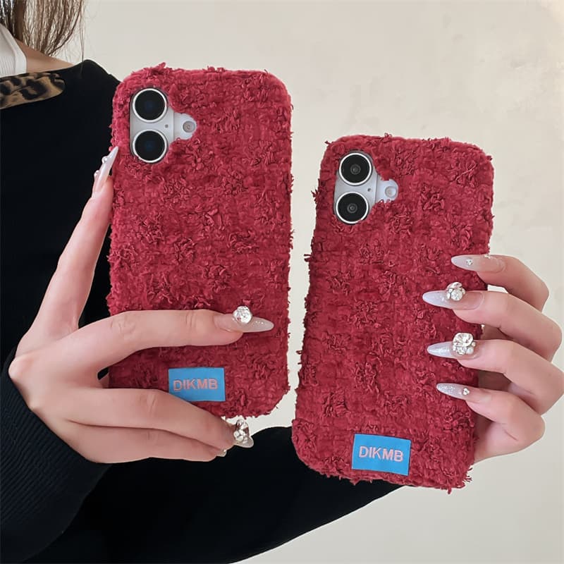 Apple Iphone 15 Pro Max - Czerwone, puszyste etui na telefon z